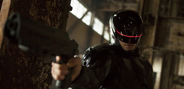 Joel Kinnaman in RoboCop 2014