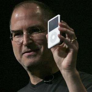 Steve Jobs with the Ipod